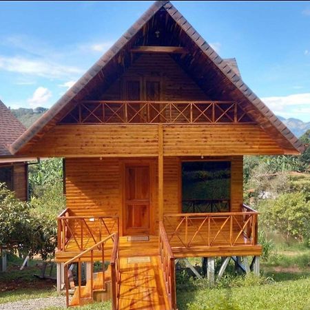 Cabanas La Laguna カルタゴ エクステリア 写真