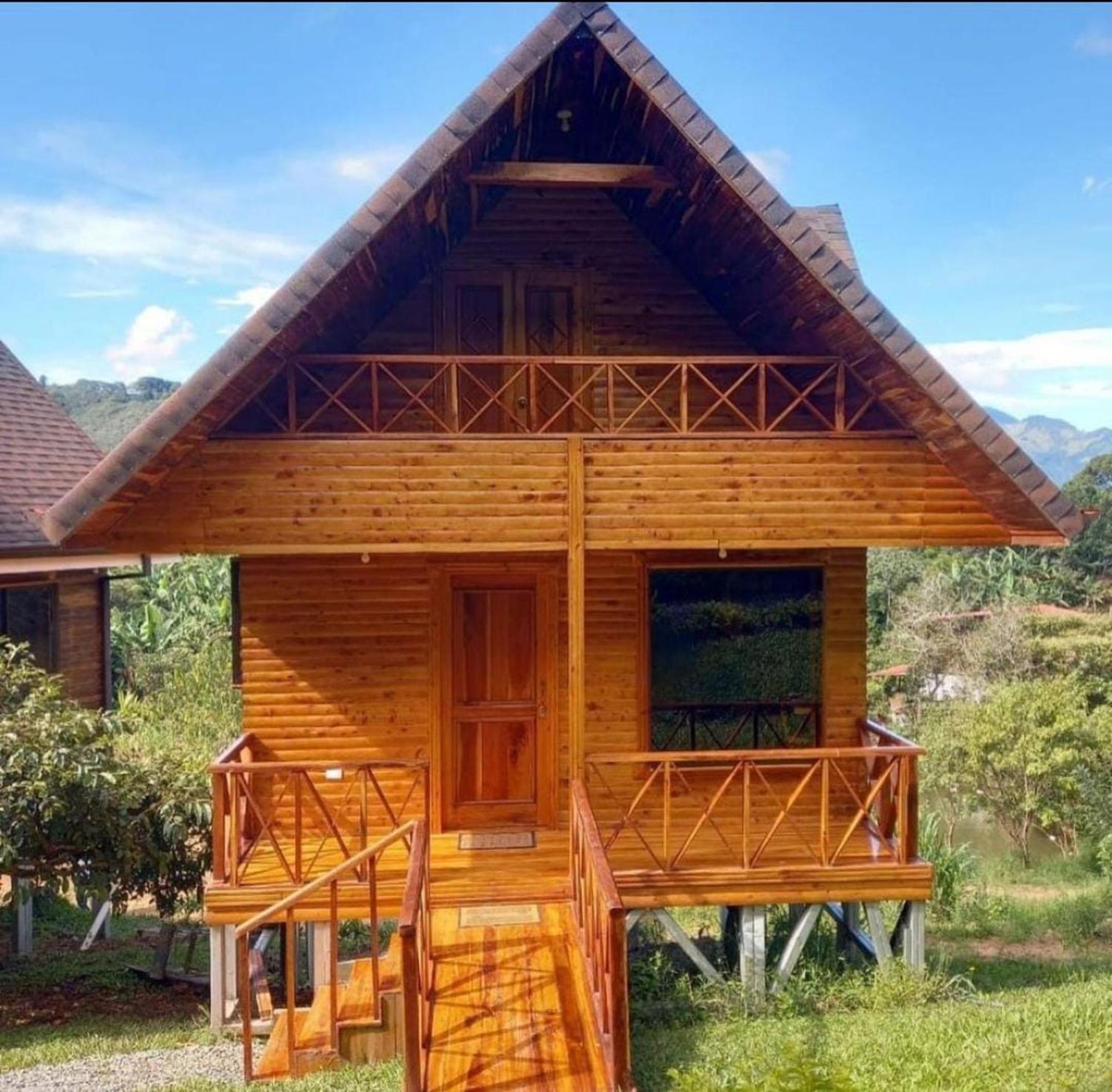 Cabanas La Laguna カルタゴ エクステリア 写真